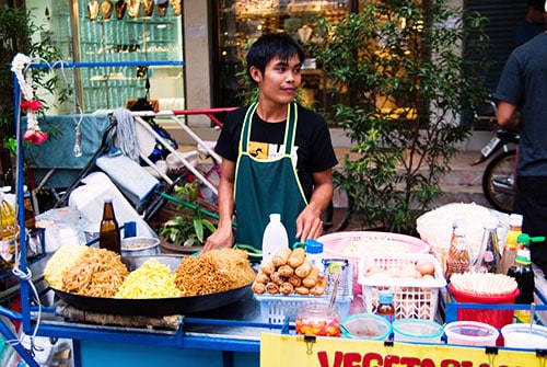 Vendedor callejero en Bangkok Vendedor callejero en Bangkok