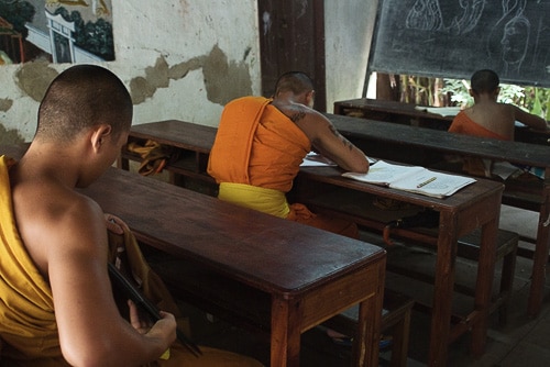 Monjes en Wat Xieng Muan -1-