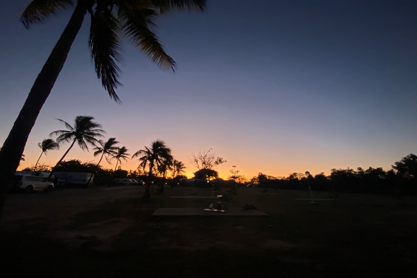 Bowen, la joya escondida de Airlie Beach que bien merece la pena 13 Atardecer en Bowen desde el holiday park.