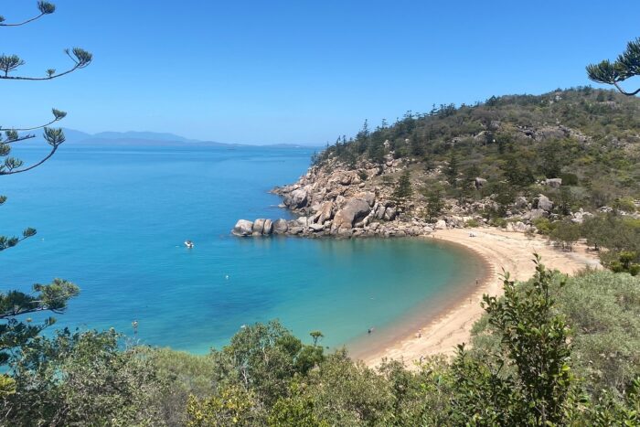 Magnetic Island, la isla tropical de Townsville 7 Arthur Bay desde el mirador de camino a Florence Bay