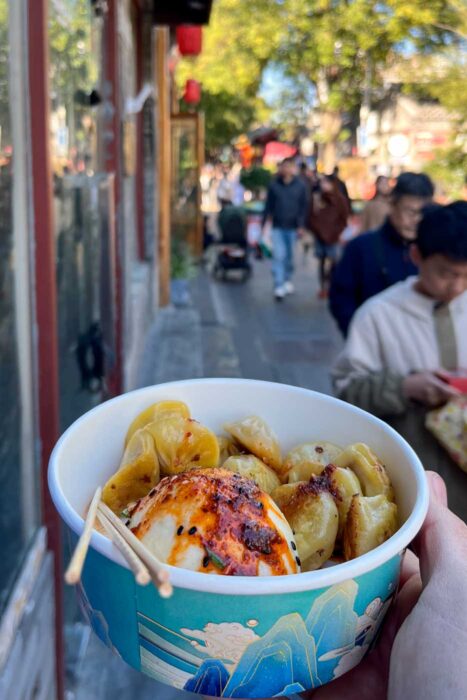 Dónde comer en Pekín: restaurantes de la capital china para todos los bolsillos 3 Empanadillas en la calle