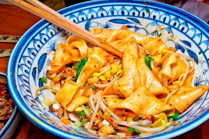 Dónde comer en Pekín: restaurantes de la capital china para todos los bolsillos 14 Fideos Shaanxi