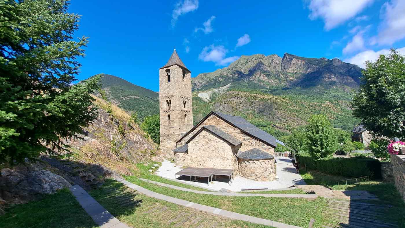 Dónde dormir en la Transpirenaica y consejos para pernoctar 9 IIglesias y ermitas de la Transpirenaica