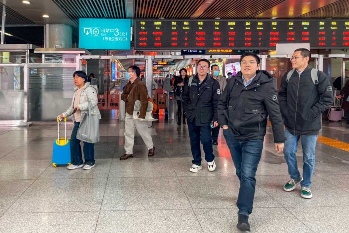 Tianjin, o un pedacito de Europa en China 6 Tren de alta velocidad en China, estación de Tianjin