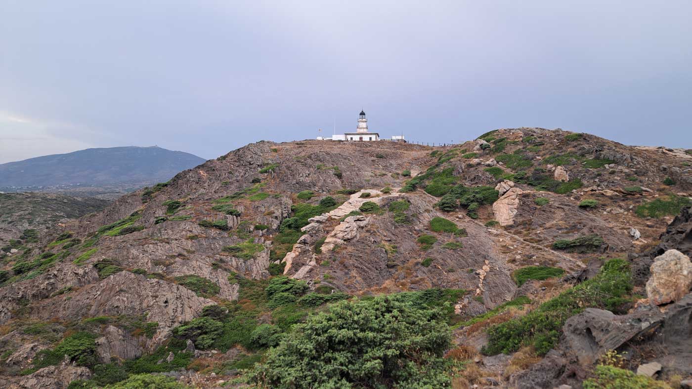 Etapa 1: Cabo de Creus - Sant Pere de Rodes. Transpirenaica GR11. 2 El faro del Cabo de Creus