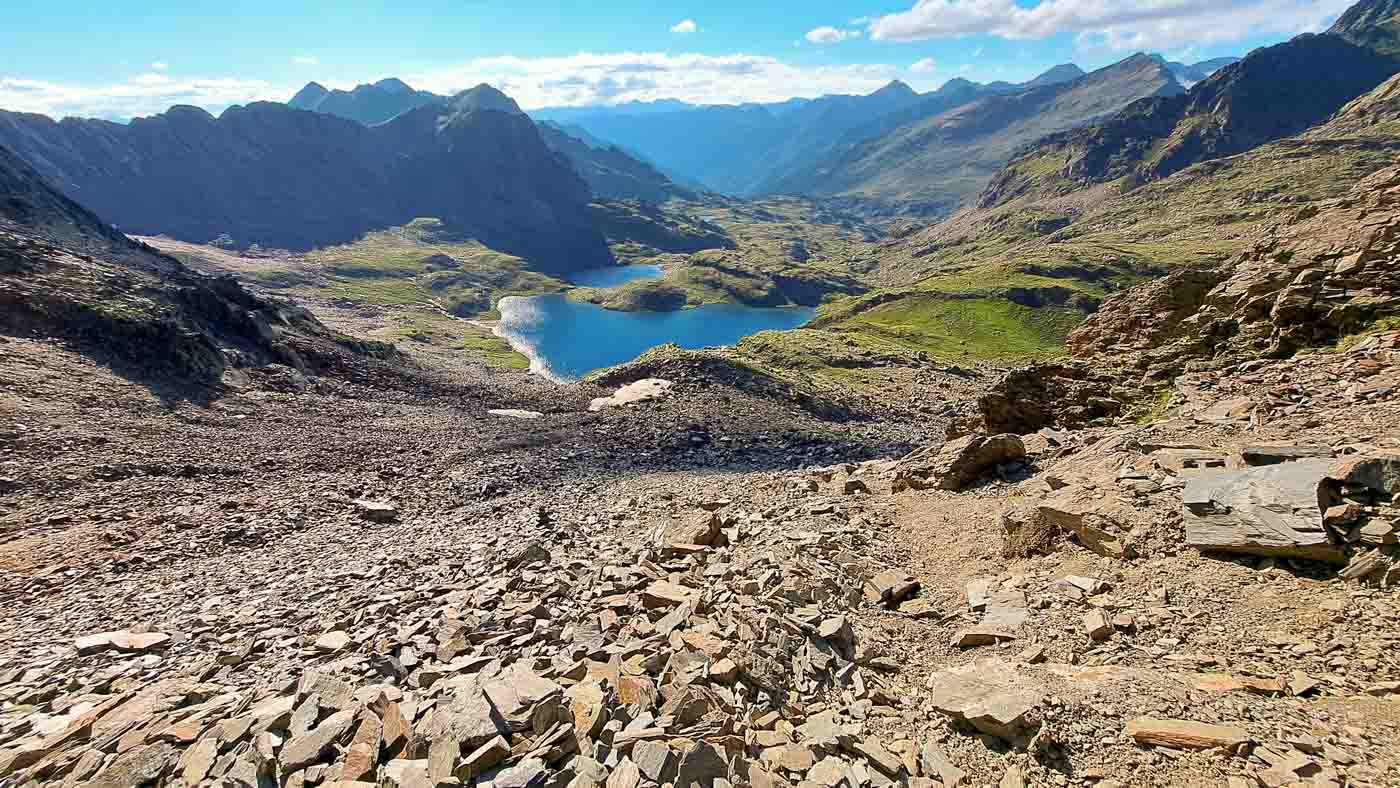 Etapa 16: Arans - Laguna Baiau. Transpirenaica GR11. 4 Complicado descenso (y ascenso) del puerto de Baiau