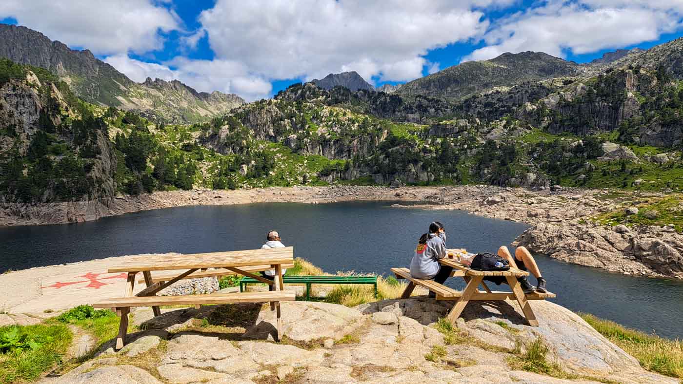 Etapa 20: Refugio Ernest Mallafré - Refugio Colomers. Transpirenaica GR11. 5 Fin de etapa en el Refugio Colomers