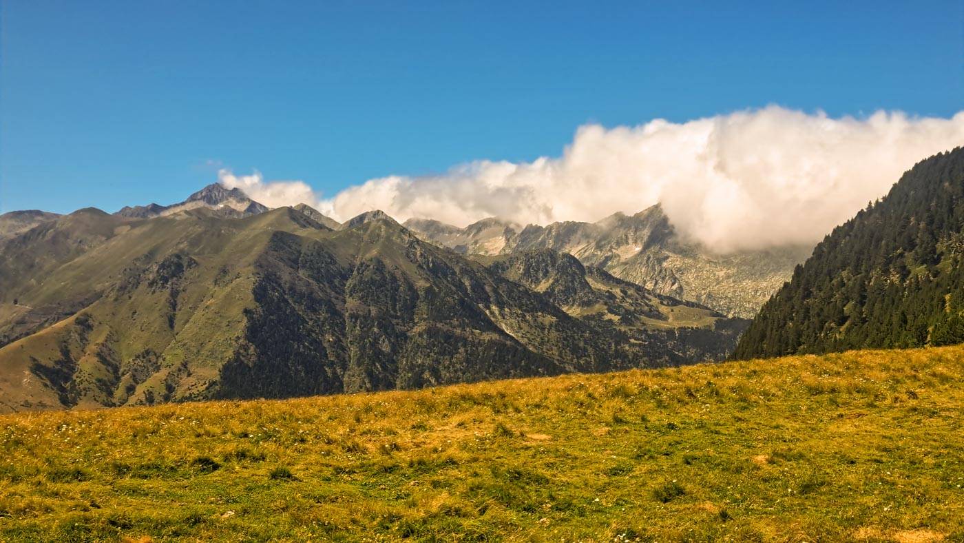 Etapa 22: Boí - Aneto. Transpirenaica GR11. 4 Vista del macizo del Aneto desde el paso
