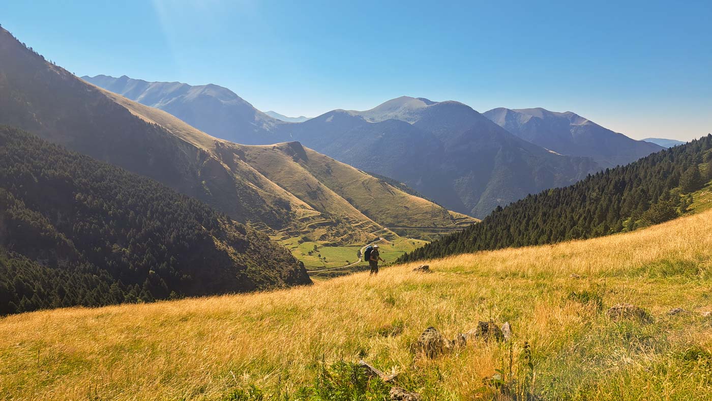 Etapa 23: Aneto - Refugio Cap de Llauset. Transpirenaica GR11. 3 Subida hacia el embalse de Llauset