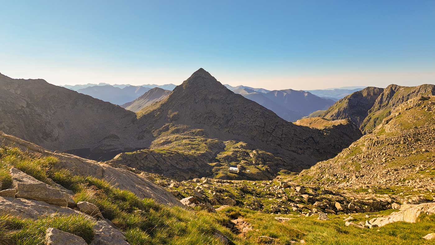 Etapa 24: Refugio Cap de Llauset - Benasque. Transpirenaica GR11. 1 La solana de Llauset