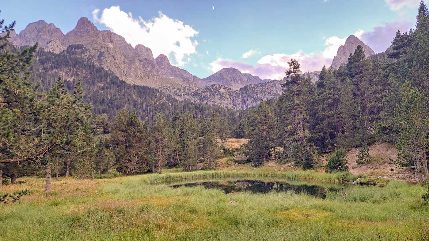 Etapa 25: Benasque - Cabaña de Batisielles. Transpirenaica GR11. 4 Ibón de Batisielles