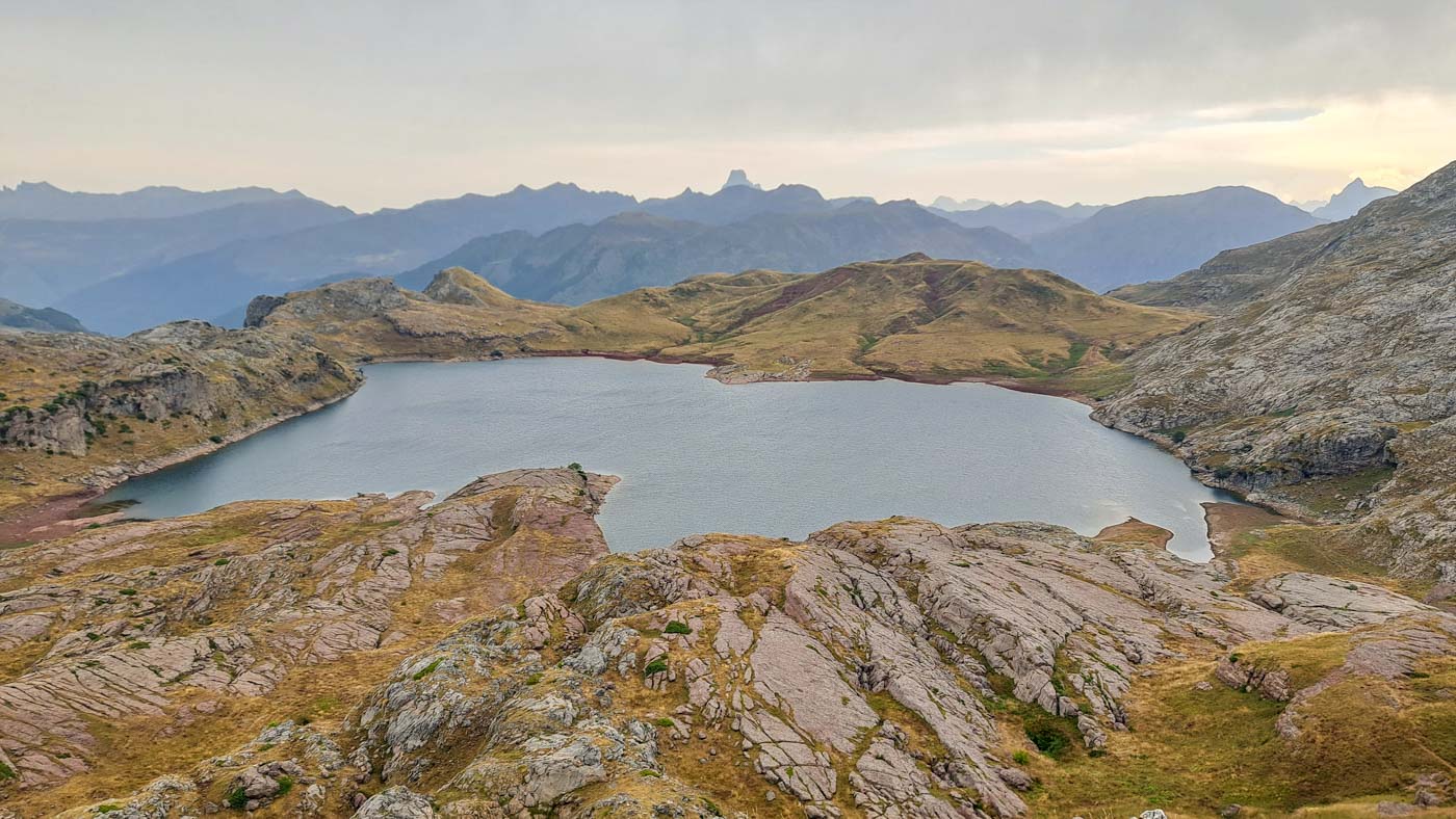 Etapa 35: Circo de Aspe - Refugio Aguas Tuertas. Transpirenaica GR11. 4 Ibón de Estanés