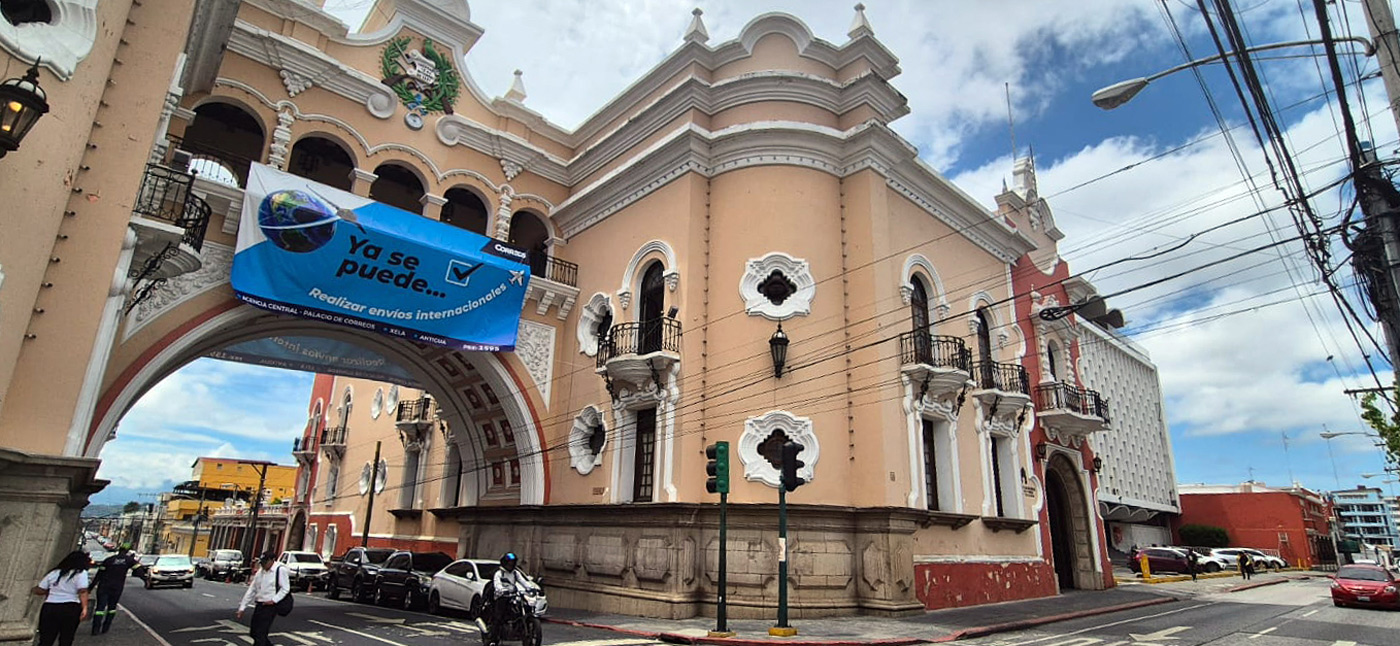 Guatemala. Con los hijos del maíz. 4 El arco de Correos, el edificio más icónico de Ciudad de Guatemala.