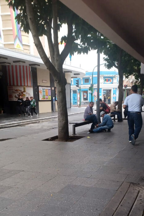 Guatemala. Con los hijos del maíz. 10 Los limpiabotas, una imagen habitual