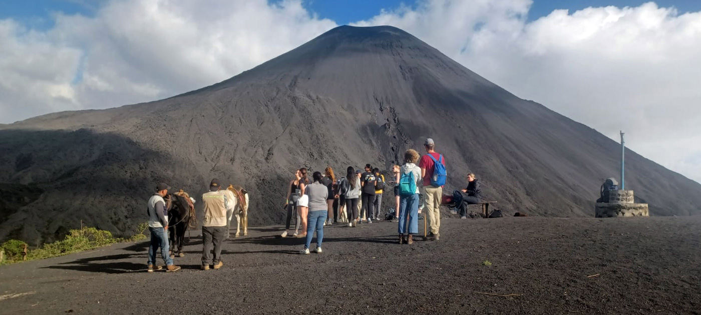 Guatemala. Con los hijos del maíz. 5 Volcanes de Guatemala