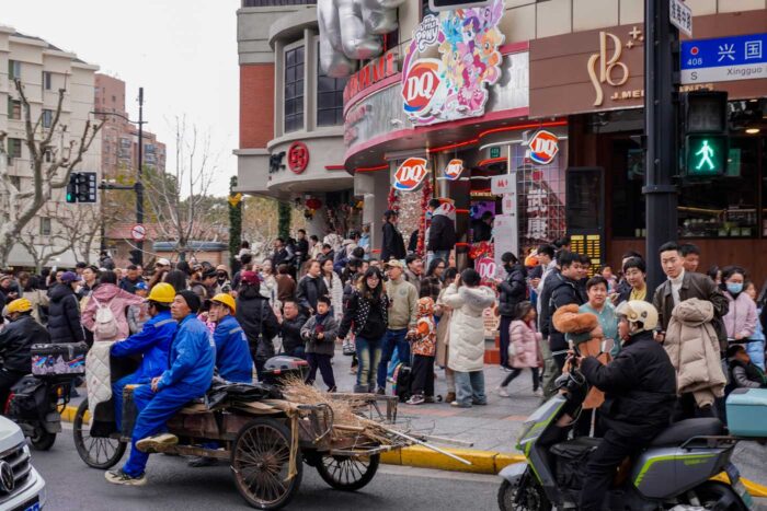 La Concesión Francesa en Shanghái: el barrio más elegante de Asia 16 Turistas chinos en Wukang