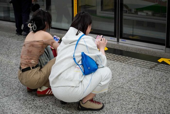 Cantando en el bus entre aceites picantes: así fue mi tour chino organizado 1 Cuclillas China