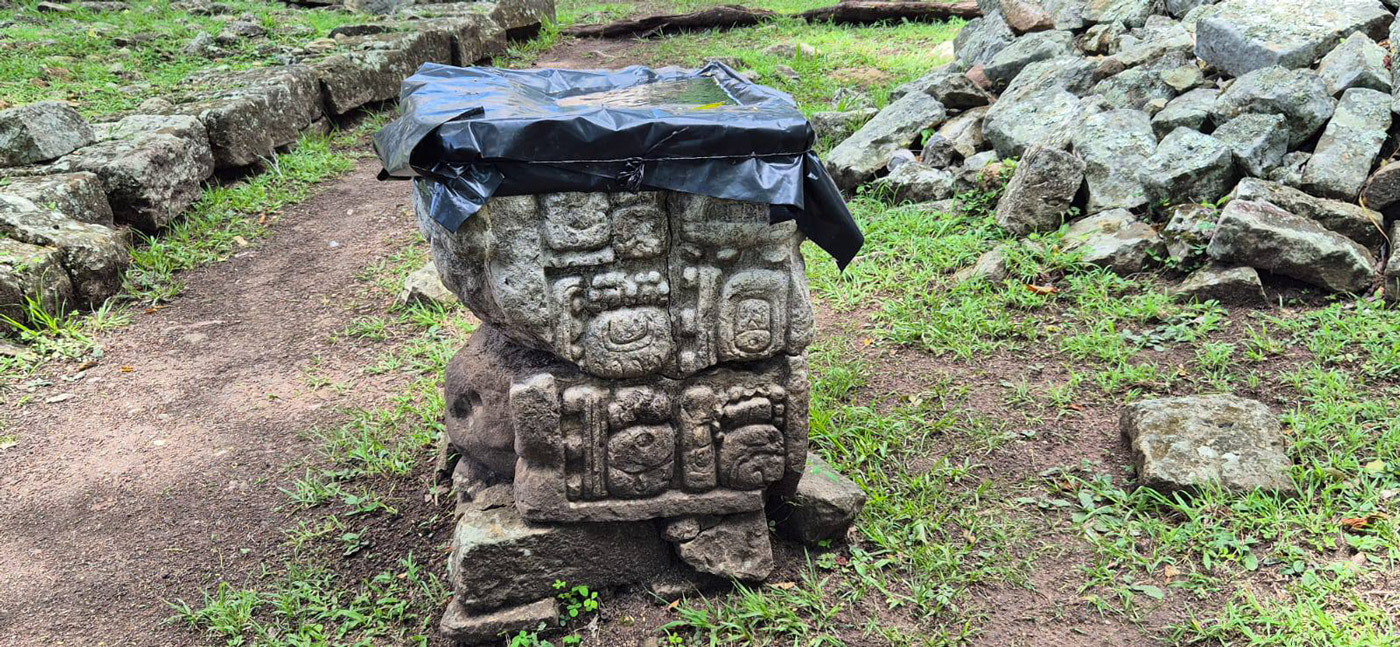 Con los hijos del maíz. En Copán Ruinas, entre catrachos (gentilicio de los hondureños) 25 Estelas
