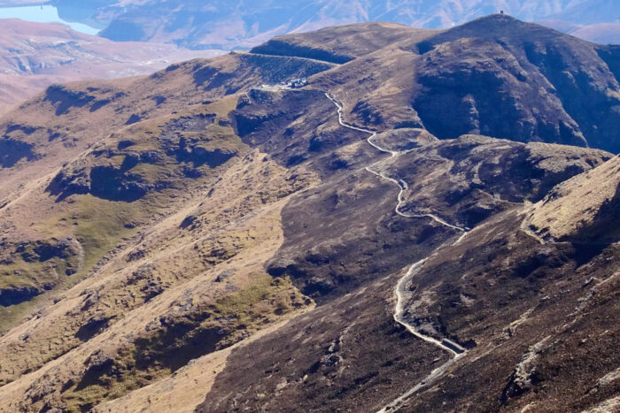 La aventura de recorrer Sudáfrica en moto durante tres meses 9 Sudafrica moto montanas009