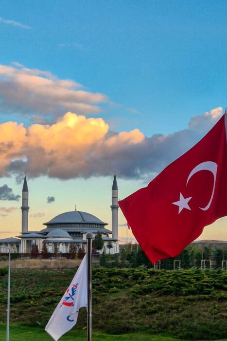Escala en Estambul: cómo visitar la ciudad entre vuelos 2 Mezquita aeropuerto Estambul