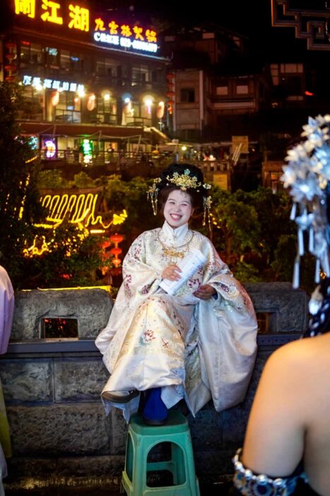 Chongqing, la bella ciudad china que no es tan ciberpunk 17 Hongyadong mujer china fotos