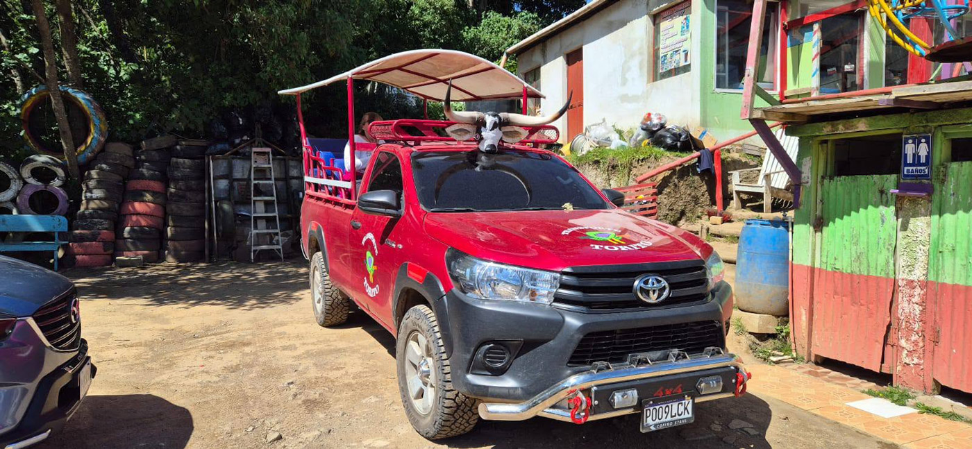 Con los hijos del maíz. A la laguna de Chikabal con el Torito 4 El torito es un servicio de 4x4 que te lleva desde el pueblo hasta la laguna