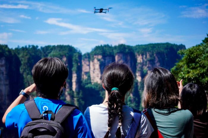 Zhangjiajie, ¿turismo de jubilados en las montañas de Avatar? 17 Dron montañas chinas
