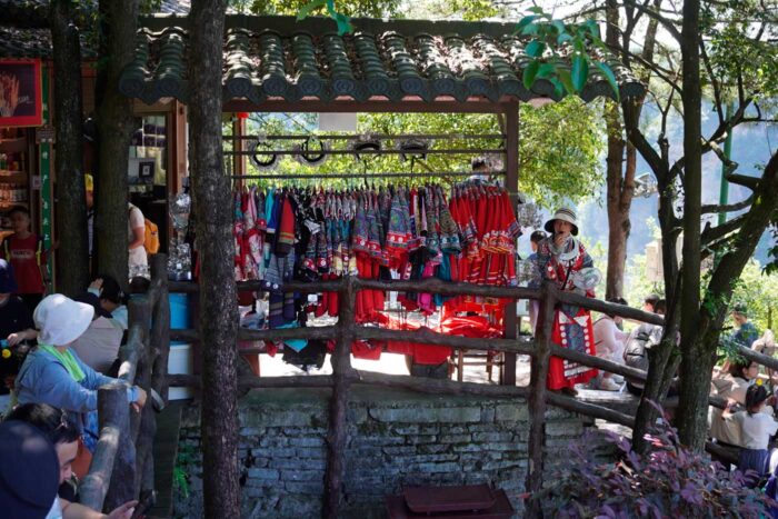 Zhangjiajie, ¿turismo de jubilados en las montañas de Avatar? 6 Trajes chinos turismo