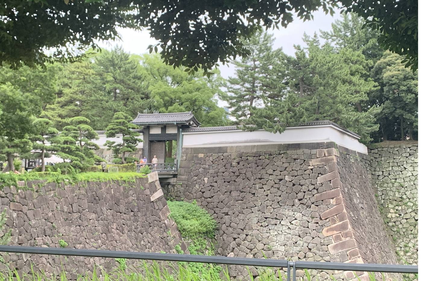 El Palacio Imperial de Tokio como nunca lo has visto -ni te lo han contado- 168 Las dimensiones de la muralla del viejo castillo de Edo son impresionantes