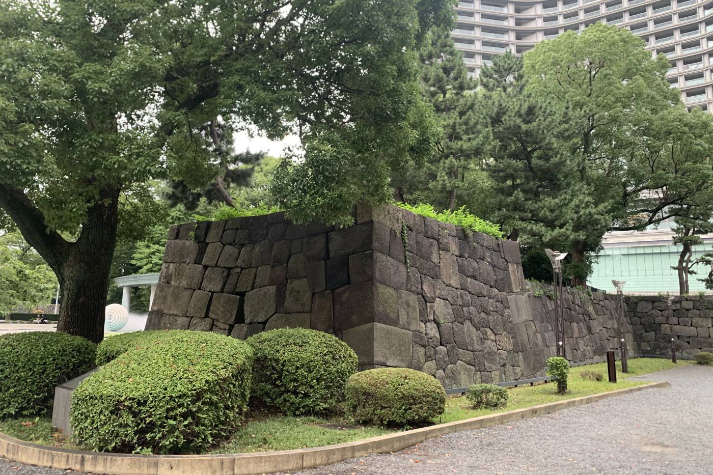 El Palacio Imperial de Tokio como nunca lo has visto -ni te lo han contado- 170 Muros exteriores del castillo, en Otemachi