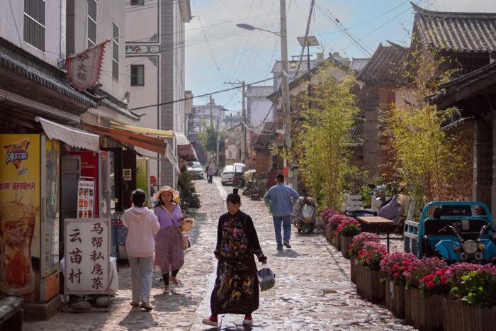 Dali, la joya de Yunnan entre lagos y montañas 16 Fengyang Yichama Gudao