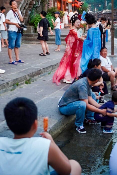 Fenghuang, una imagen de postal algo manoseada 10 Fenghuang en familia