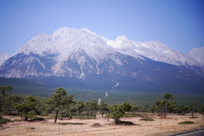 La montaña nevada del Dragón de Jade, ¿imprescindible en Yunnan? 4 carretera montaña nevada del dragón de jade