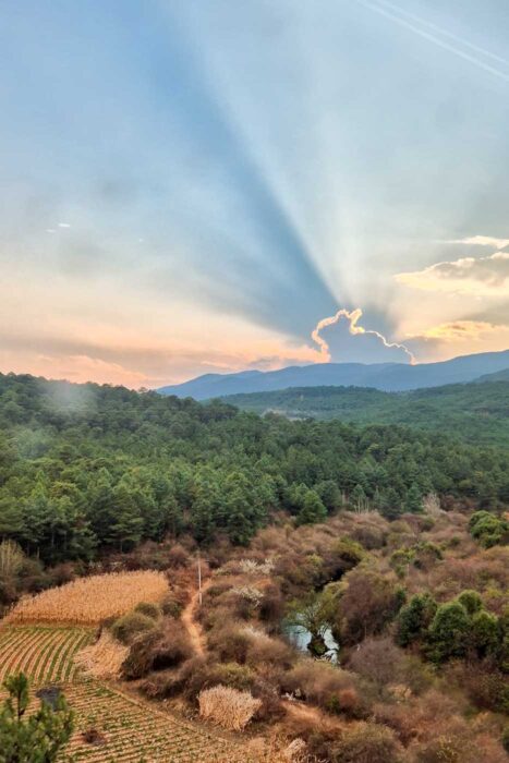 Yunnan, la región más completa de China para una ruta 4 Tren Yunnan vistas