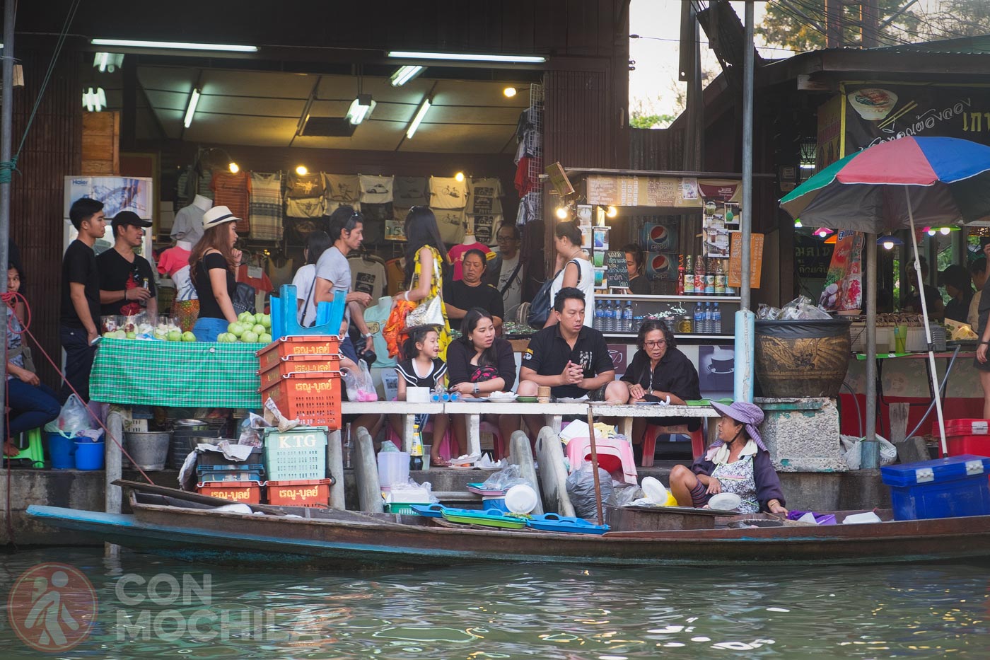 Floating market