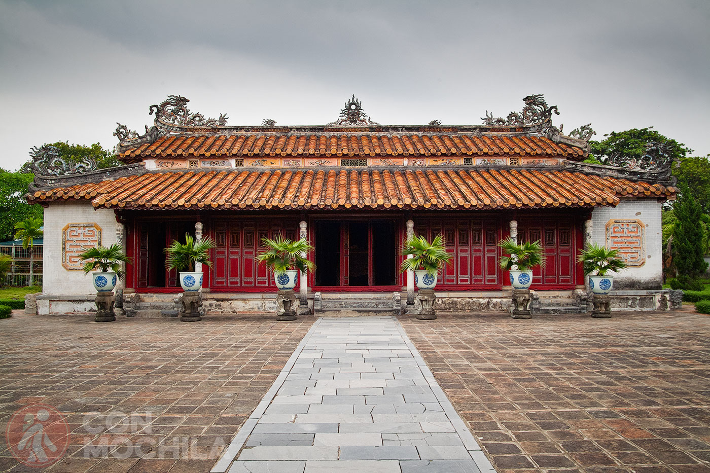 Hung Mieu Temple