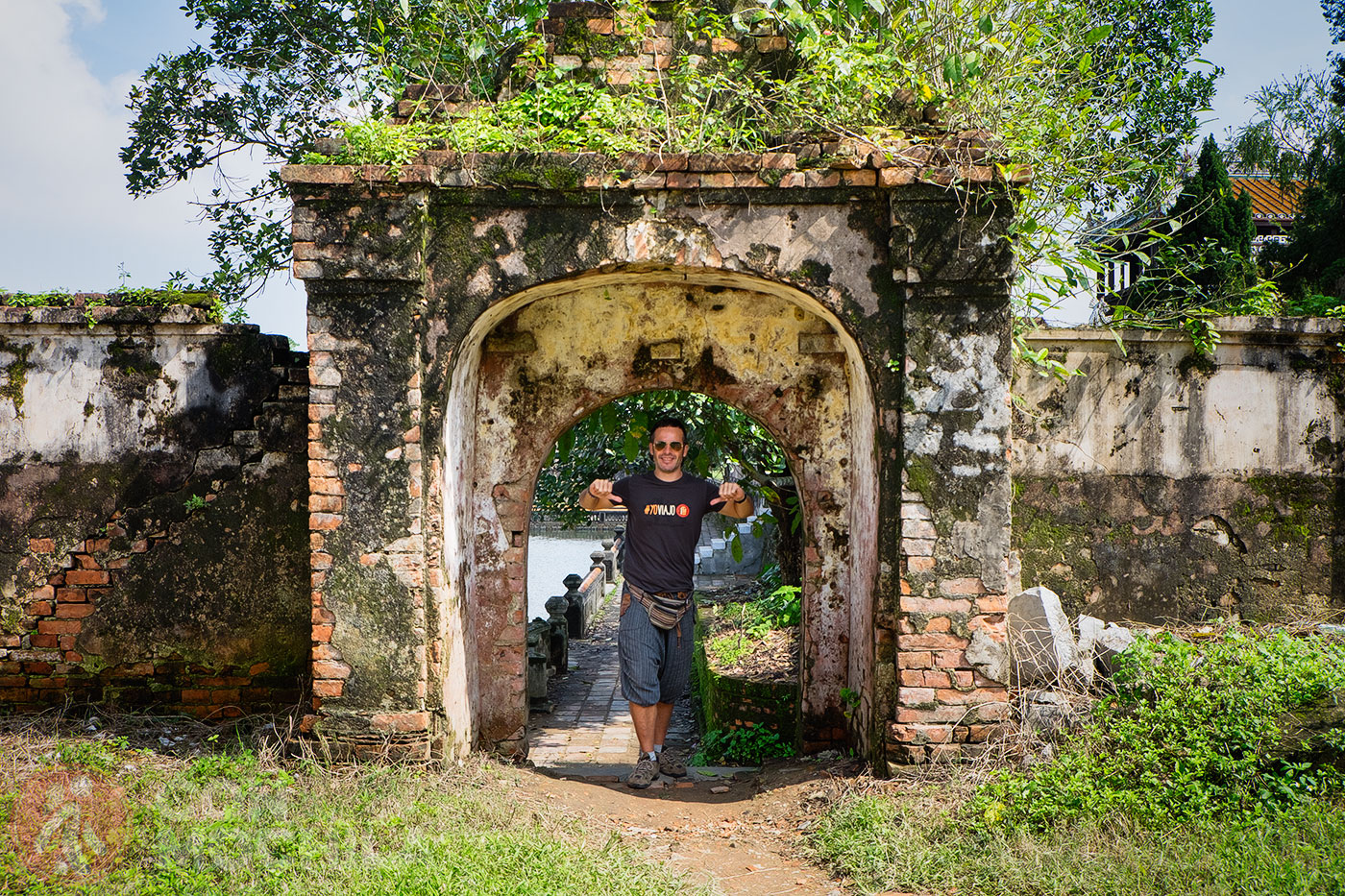 One of the entrances to Co Ha Garden