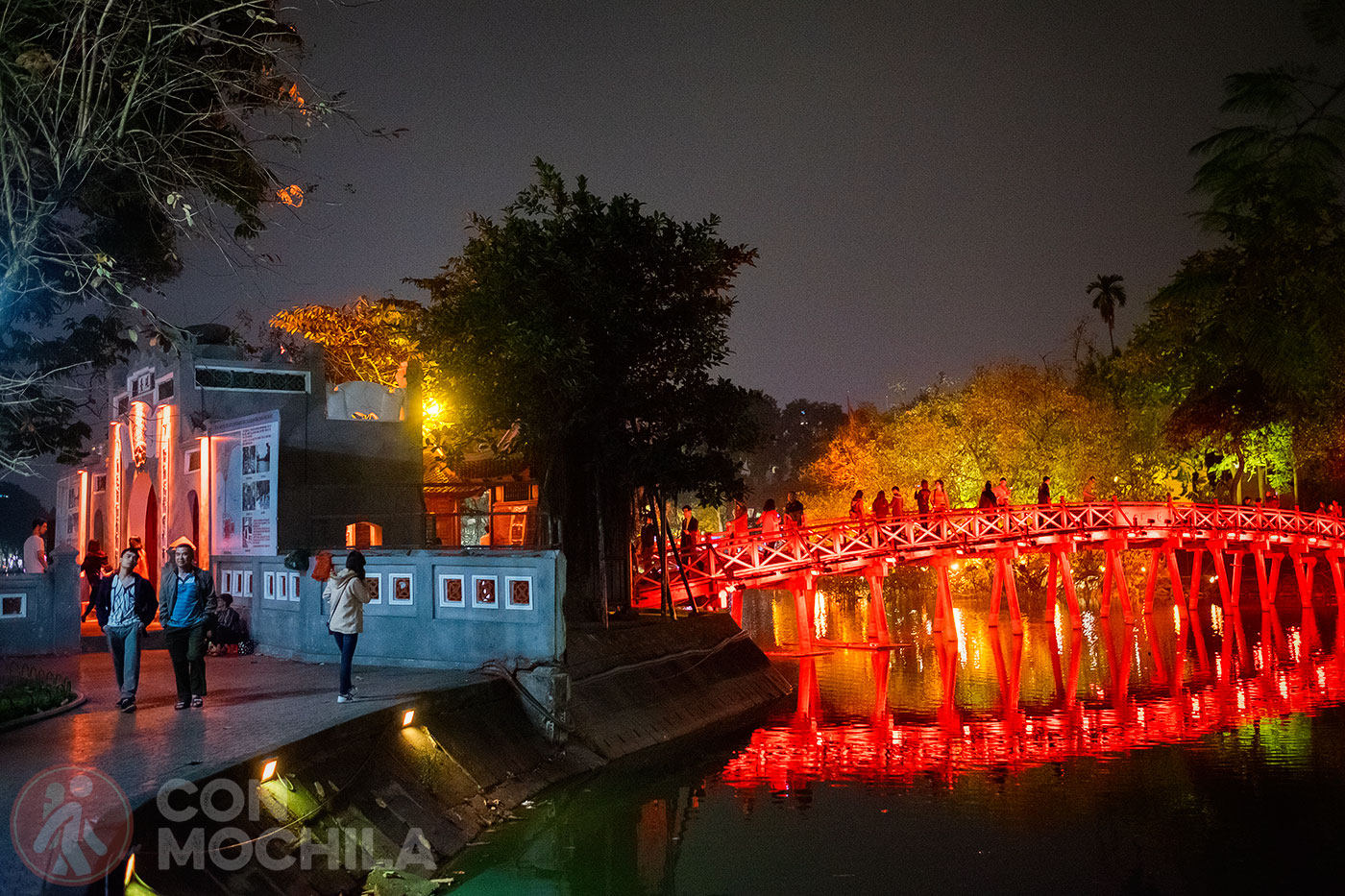Huc Bridge: The "Bridge of the Rising Sun" at night