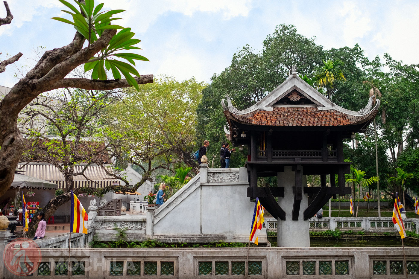 Architectural features of the One Pillar Pagoda