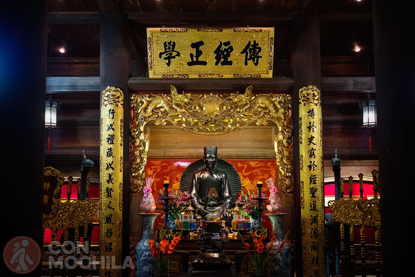 Altar dedicated to Chu Van An, rector of the Imperial Academy