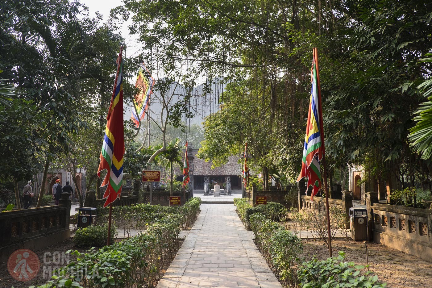 Gardens leading to the temple