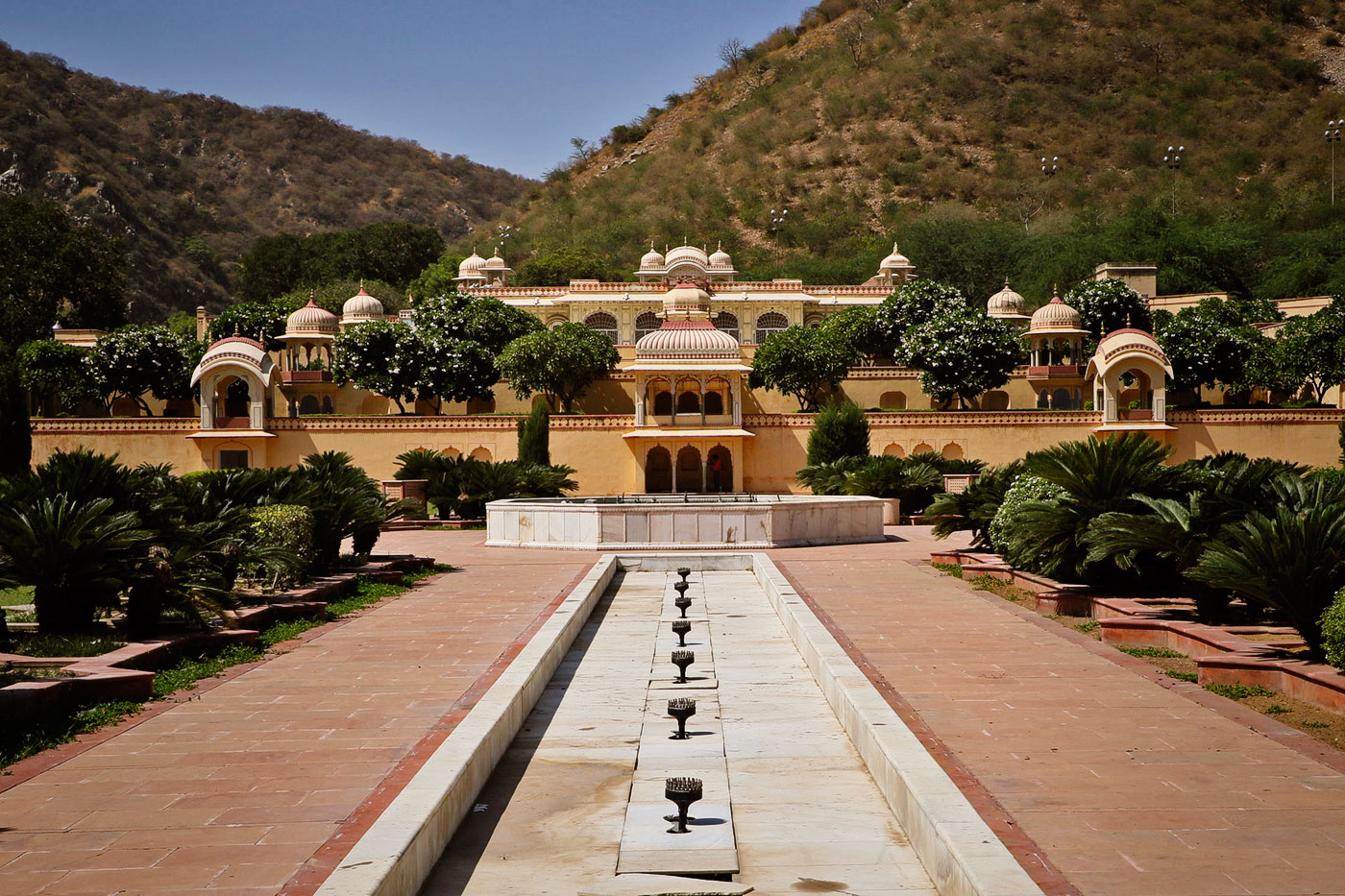 Sisodia Rani Palace Garden