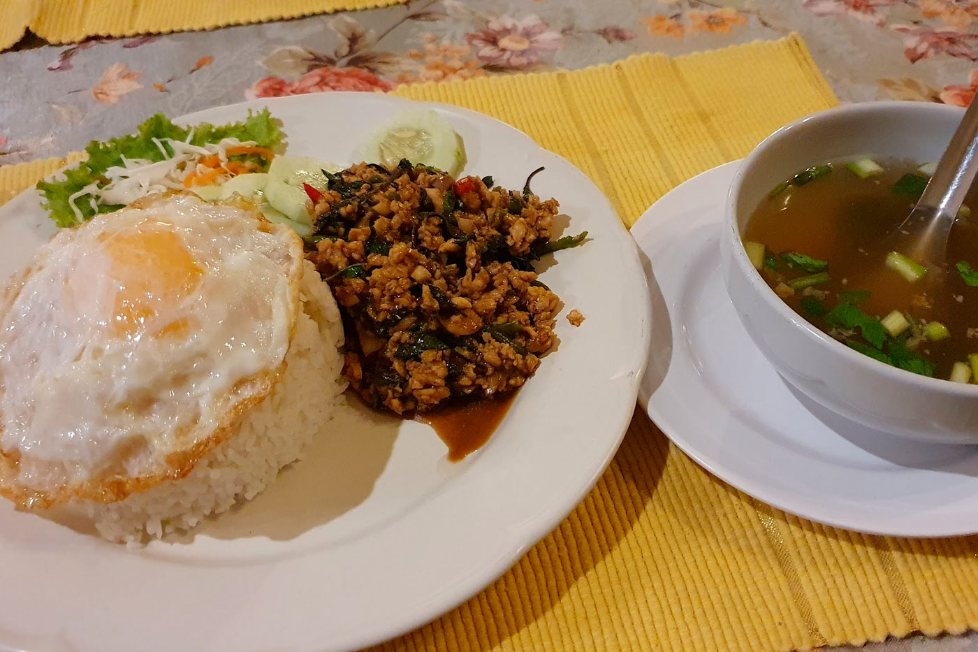 Rice with basil and chicken in Mae Hong Son