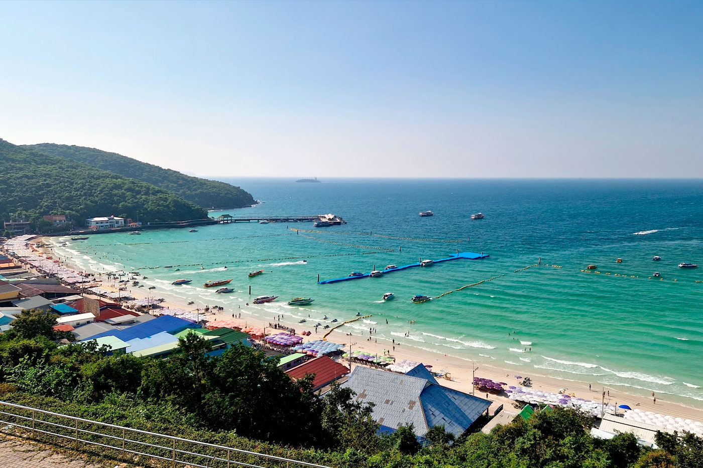 View of Koh Larn central beach on a cloudy day.