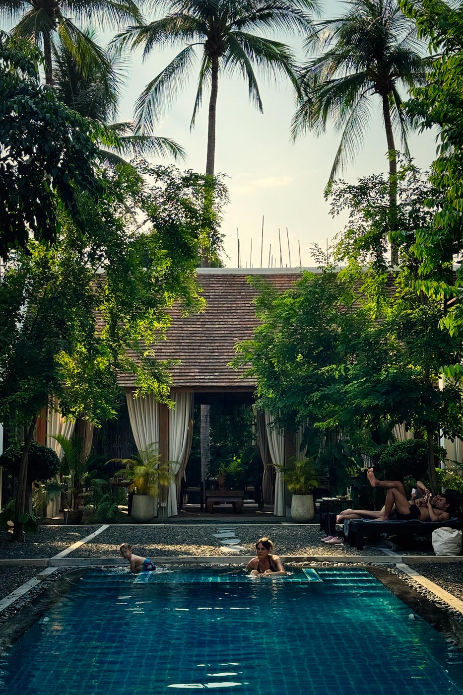A bath against the stifling heat at Le Sen Boutique