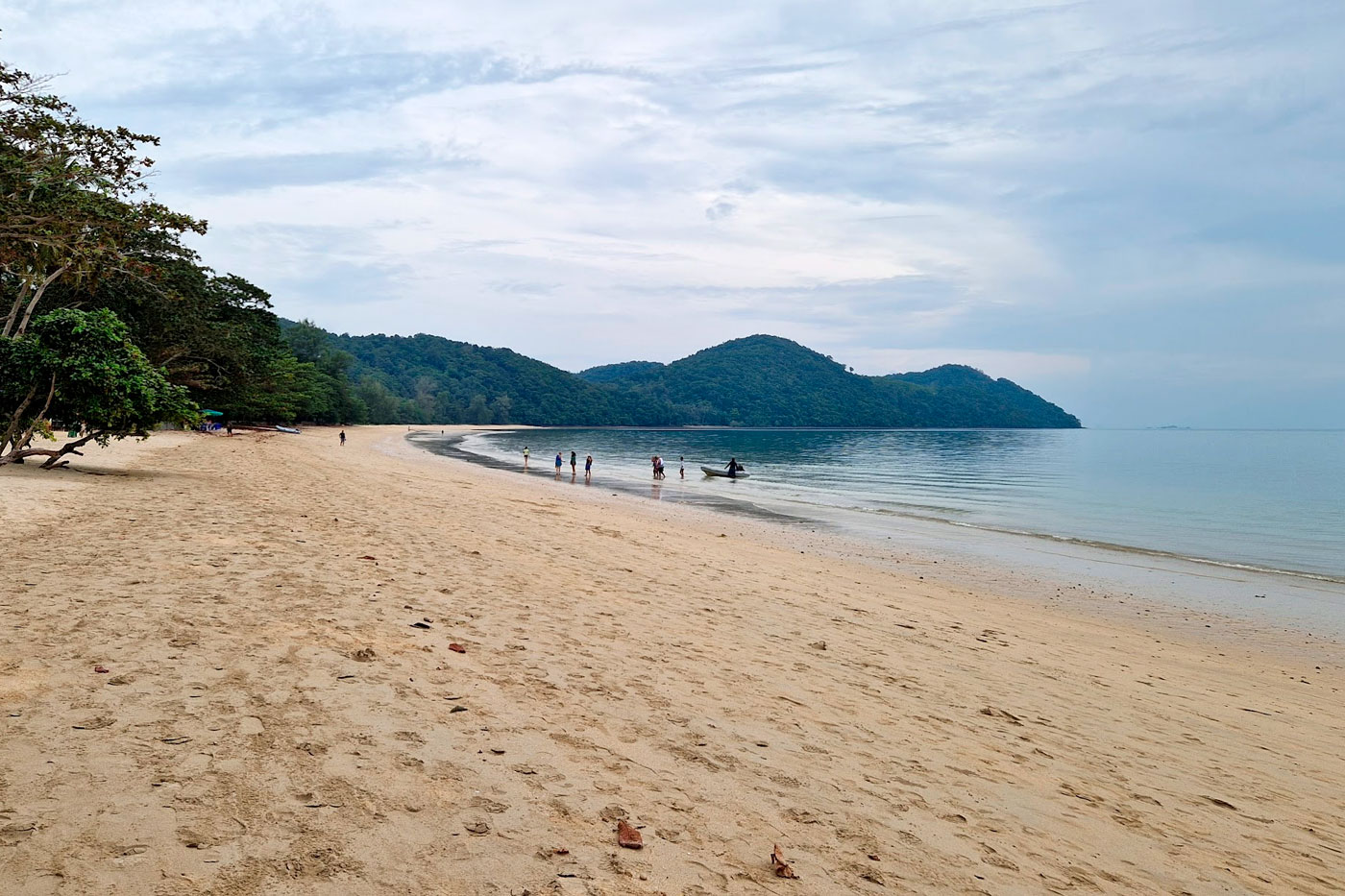 Loh Pared Beach is the most developed, yet still has almost untouched stretches of coastline.