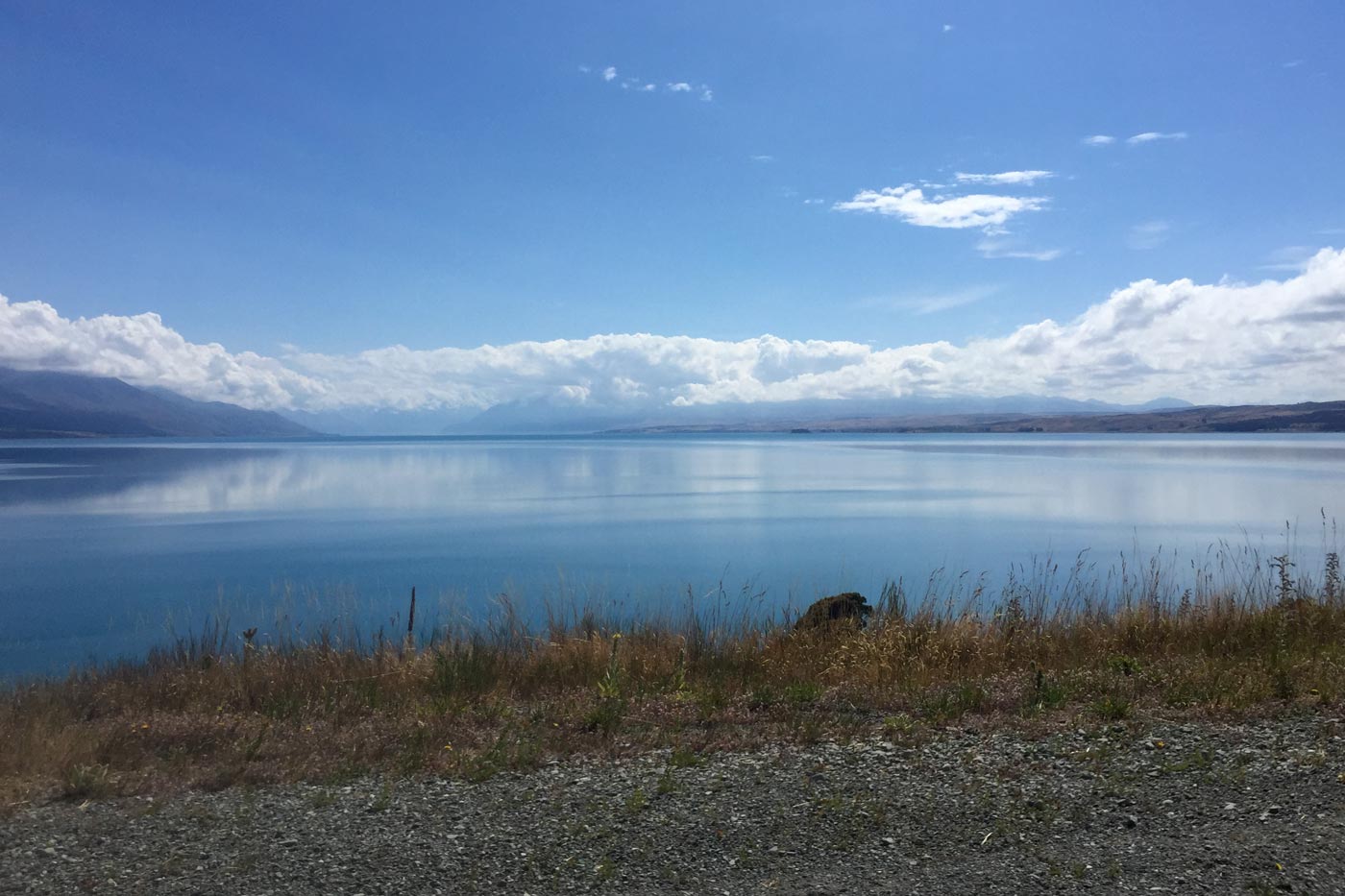 The blue lake of Pukaki