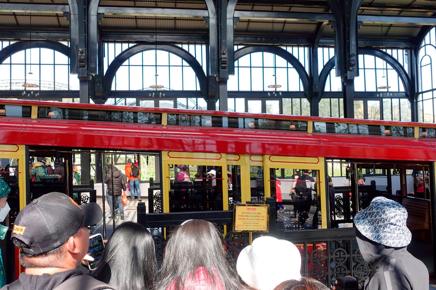 There’s a short funicular ride before the cable car.