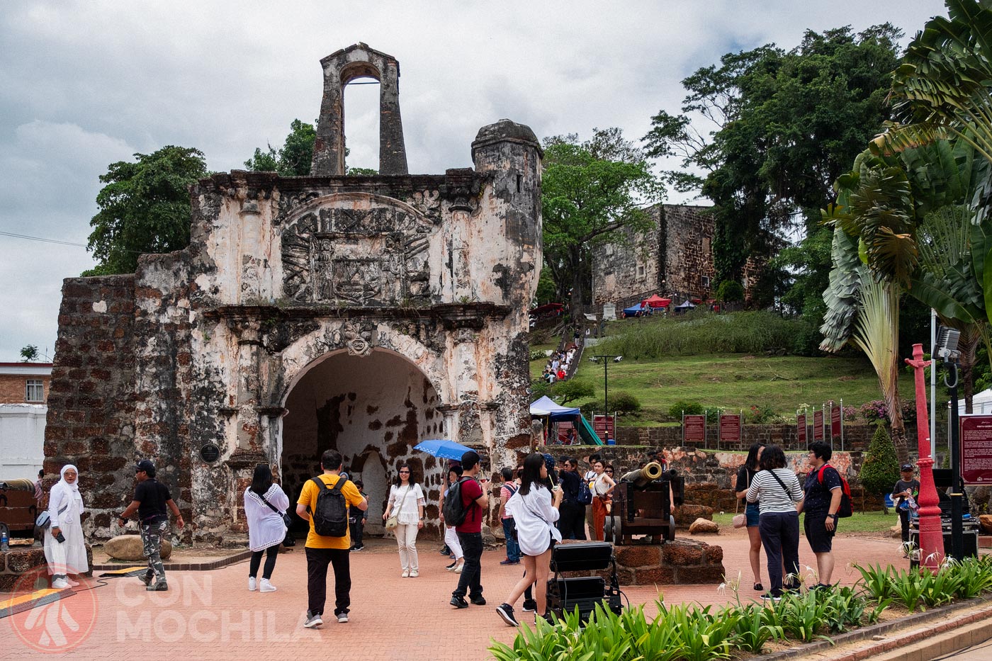 A Famosa and Santiago Gate