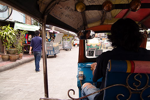 tuk-tuk Vista desde dentro de un tuk-tuk